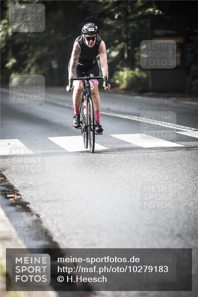 13.09.2026 - Stadtparktriathlon H.Heesch http://msf.ph/oto/10279183 13.09.2026 10:45:03 Radfahren 354, 389, 534, 568, 579 meine-sportfotos.de