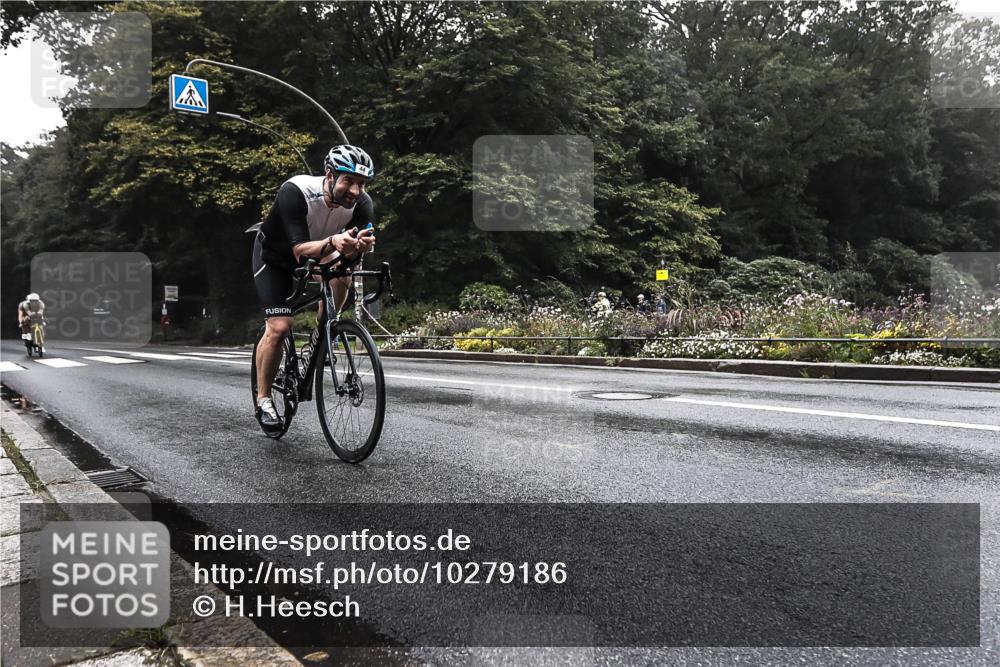 13.09.2026 - Stadtparktriathlon H.Heesch http://msf.ph/oto/10279186 13.09.2026 08:57:56 Radfahren 44, 80, 85 meine-sportfotos.de