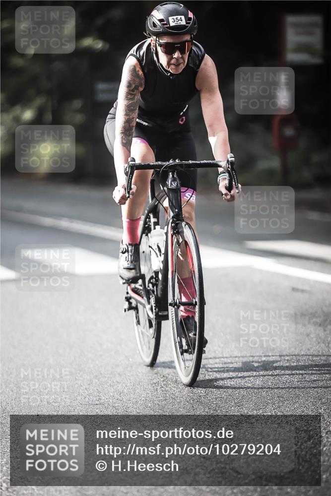 13.09.2026 - Stadtparktriathlon H.Heesch http://msf.ph/oto/10279204 13.09.2026 10:45:04 Radfahren 354, 389, 524, 534 meine-sportfotos.de