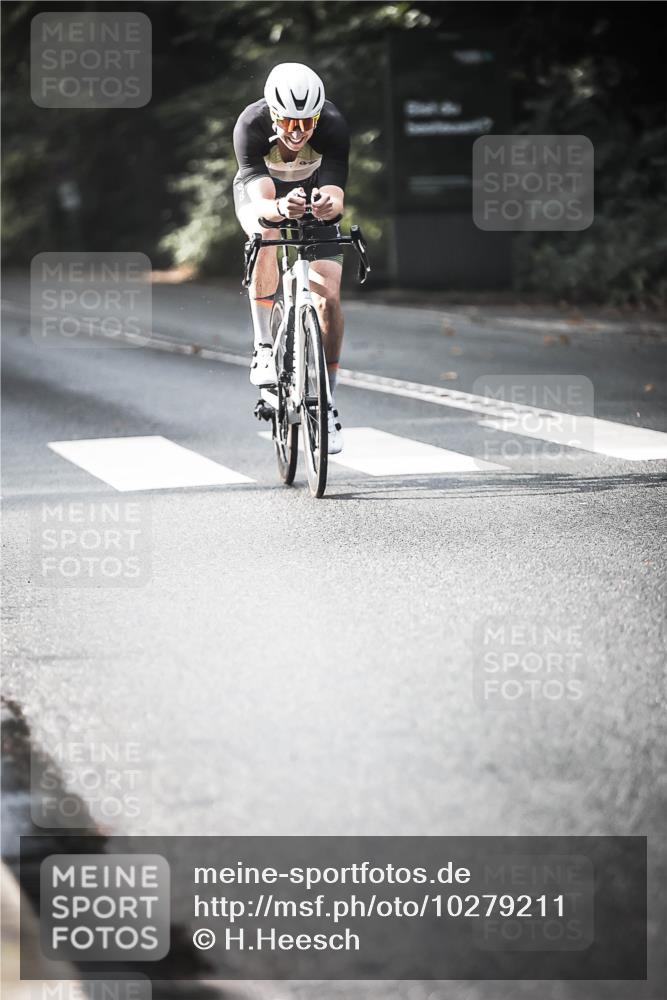 13.09.2026 - Stadtparktriathlon H.Heesch http://msf.ph/oto/10279211 13.09.2026 10:45:07 Radfahren 354, 518, 524, 529, 534, 584 meine-sportfotos.de
