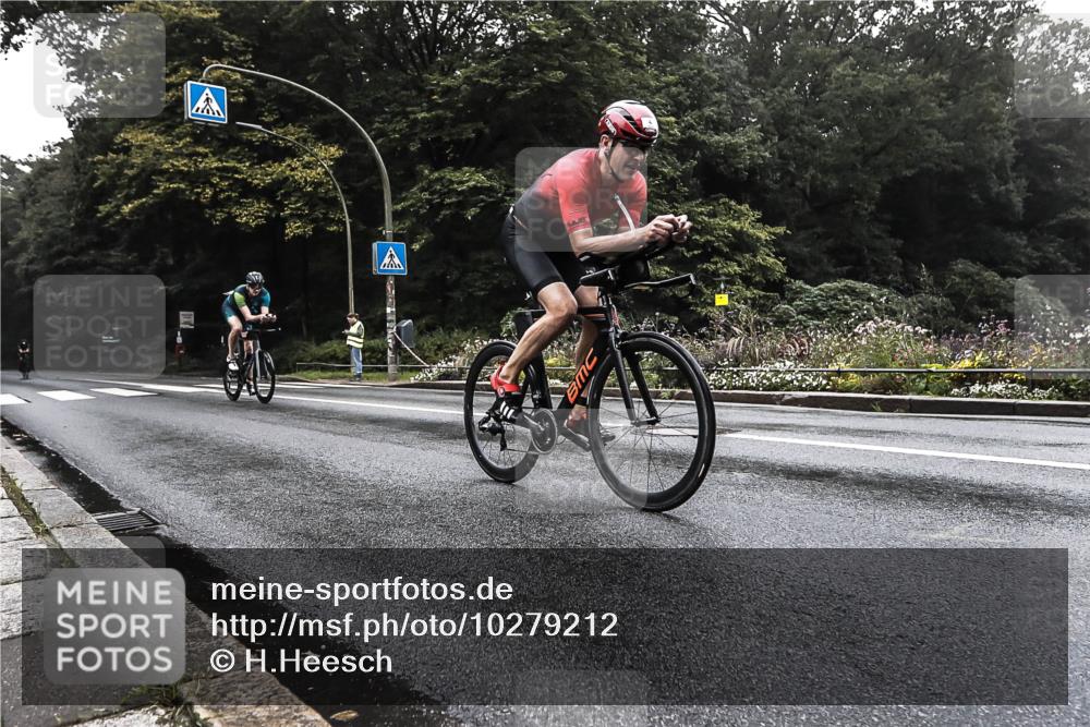 13.09.2026 - Stadtparktriathlon H.Heesch http://msf.ph/oto/10279212 13.09.2026 08:58:23 Radfahren 4, 26, 87, 139 meine-sportfotos.de