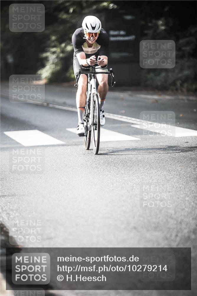 13.09.2026 - Stadtparktriathlon H.Heesch http://msf.ph/oto/10279214 13.09.2026 10:45:07 Radfahren 354, 518, 524, 529, 534, 584 meine-sportfotos.de