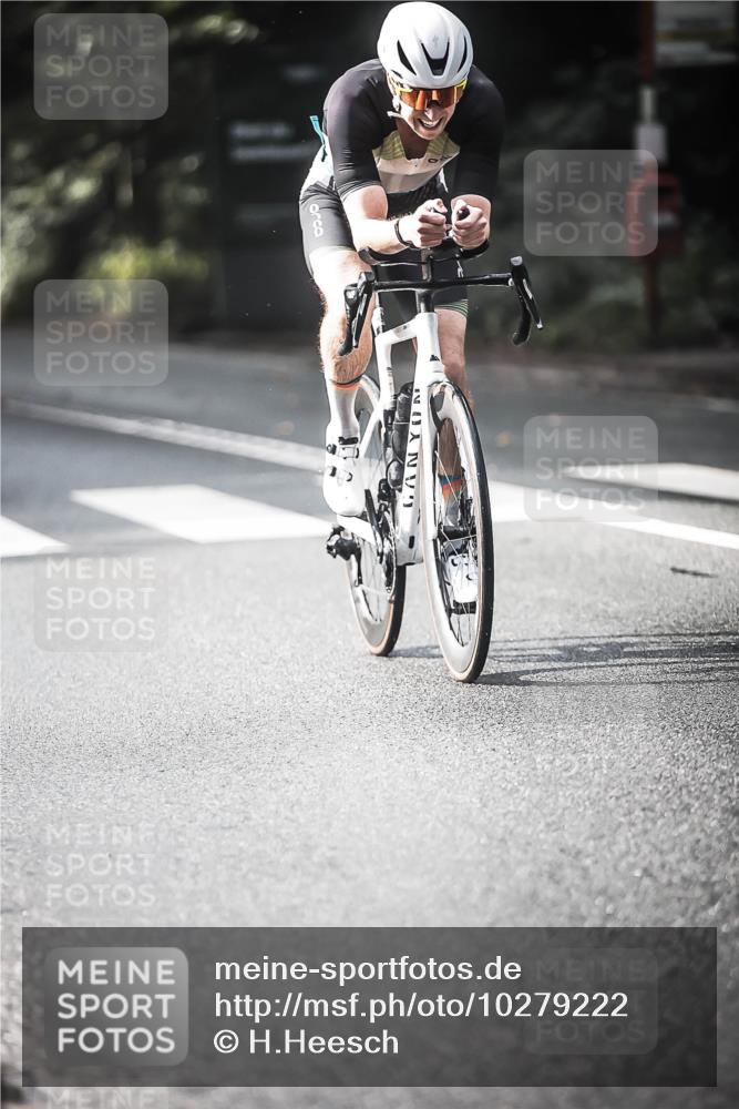 13.09.2026 - Stadtparktriathlon H.Heesch http://msf.ph/oto/10279222 13.09.2026 10:45:07 Radfahren 354, 518, 524, 529, 534, 584 meine-sportfotos.de
