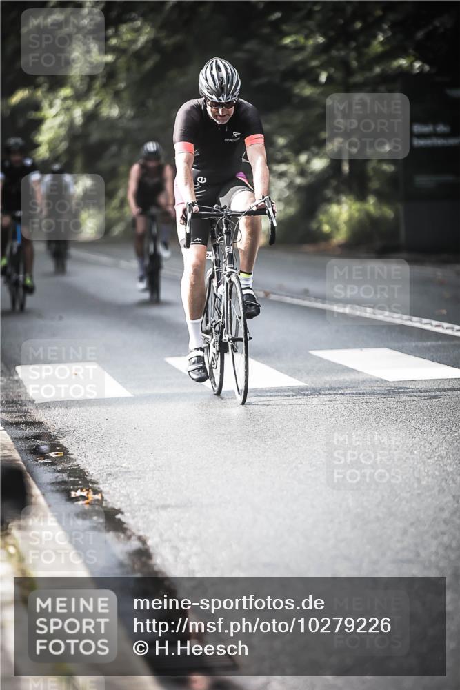 13.09.2026 - Stadtparktriathlon H.Heesch http://msf.ph/oto/10279226 13.09.2026 10:45:09 Radfahren 354, 459, 518, 524, 529, 534, 584 meine-sportfotos.de