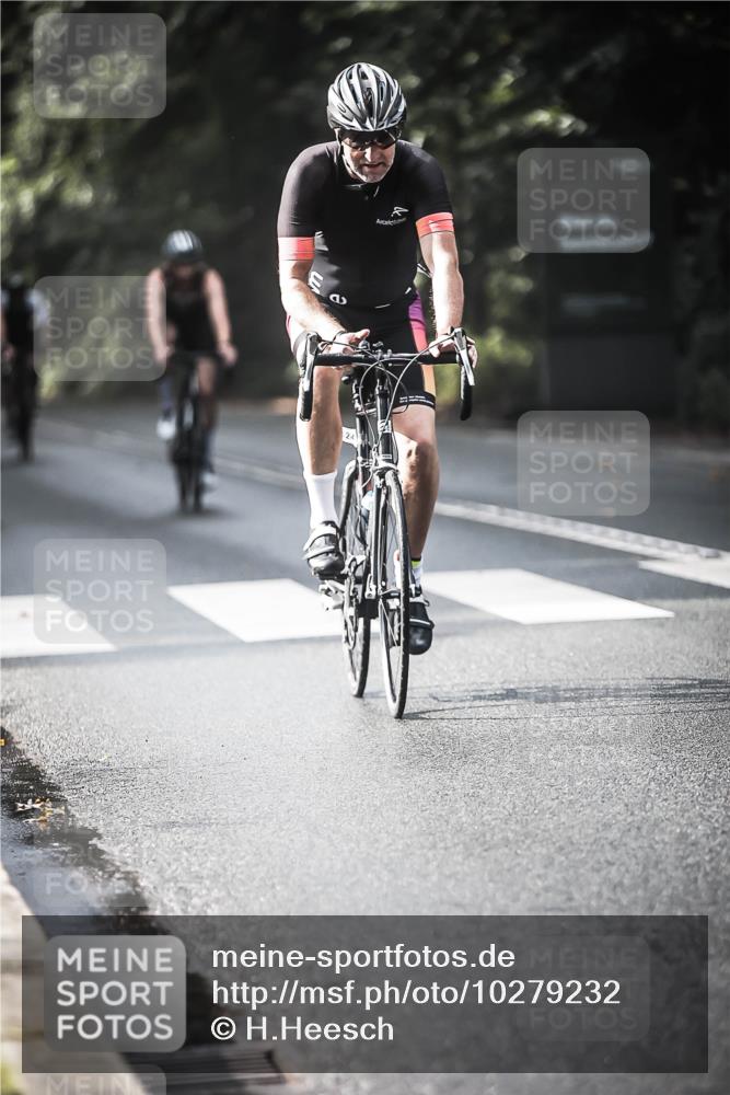13.09.2026 - Stadtparktriathlon H.Heesch http://msf.ph/oto/10279232 13.09.2026 10:45:09 Radfahren 354, 459, 518, 524, 529, 534, 584 meine-sportfotos.de