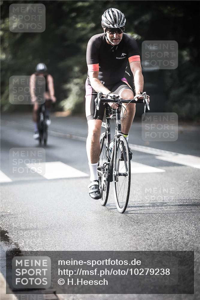 13.09.2026 - Stadtparktriathlon H.Heesch http://msf.ph/oto/10279238 13.09.2026 10:45:09 Radfahren 354, 459, 518, 524, 529, 534, 584 meine-sportfotos.de