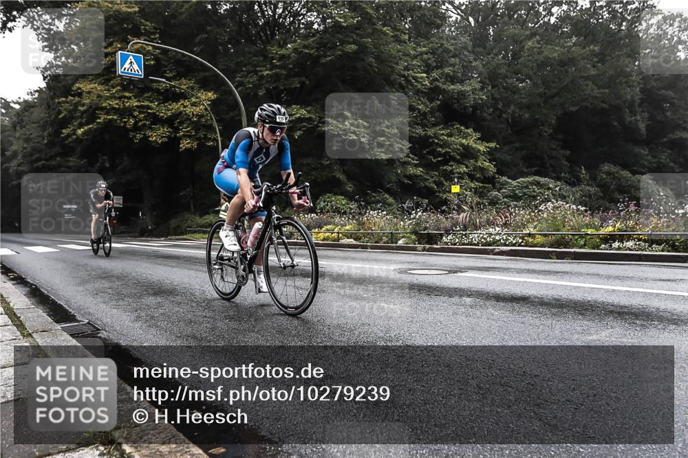 13.09.2026 - Stadtparktriathlon H.Heesch http://msf.ph/oto/10279239 13.09.2026 08:58:33 Radfahren 15, 38, 107, 115 meine-sportfotos.de