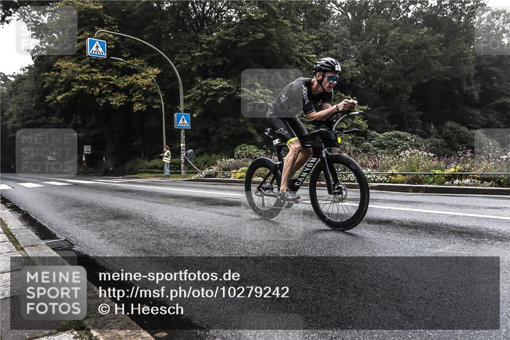 13.09.2026 - Stadtparktriathlon H.Heesch http://msf.ph/oto/10279242 13.09.2026 08:58:34 Radfahren 15, 38, 107, 115, 144 meine-sportfotos.de