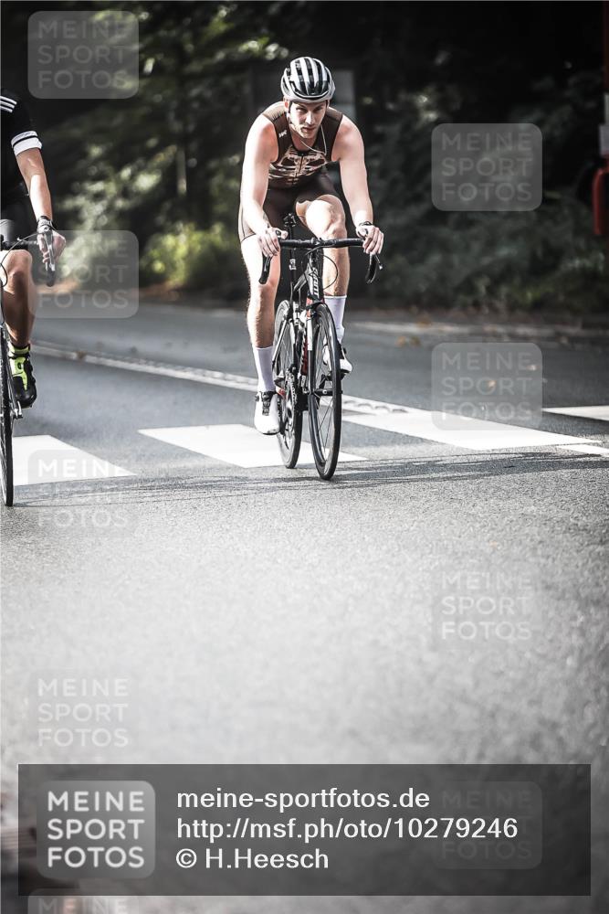 13.09.2026 - Stadtparktriathlon H.Heesch http://msf.ph/oto/10279246 13.09.2026 10:45:11 Radfahren 398, 459, 518, 524, 529, 534, 584 meine-sportfotos.de