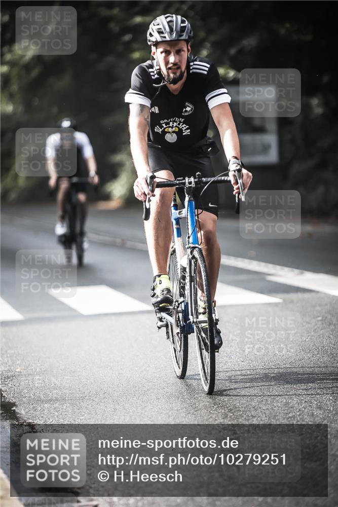 13.09.2026 - Stadtparktriathlon H.Heesch http://msf.ph/oto/10279251 13.09.2026 10:45:12 Radfahren 398, 459, 518, 524, 529, 534, 584 meine-sportfotos.de