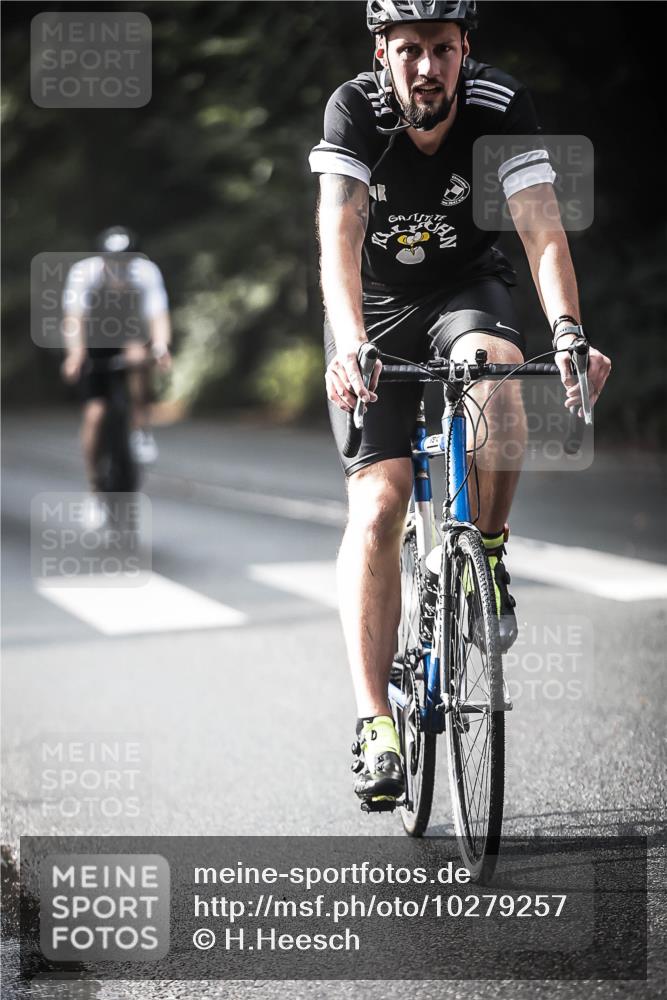 13.09.2026 - Stadtparktriathlon H.Heesch http://msf.ph/oto/10279257 13.09.2026 10:45:12 Radfahren 398, 459, 518, 524, 529, 534, 584 meine-sportfotos.de