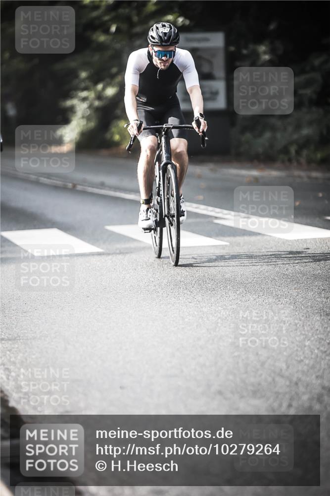 13.09.2026 - Stadtparktriathlon H.Heesch http://msf.ph/oto/10279264 13.09.2026 10:45:13 Radfahren 398, 434, 459, 490, 518, 524, 529, 534, 584 meine-sportfotos.de
