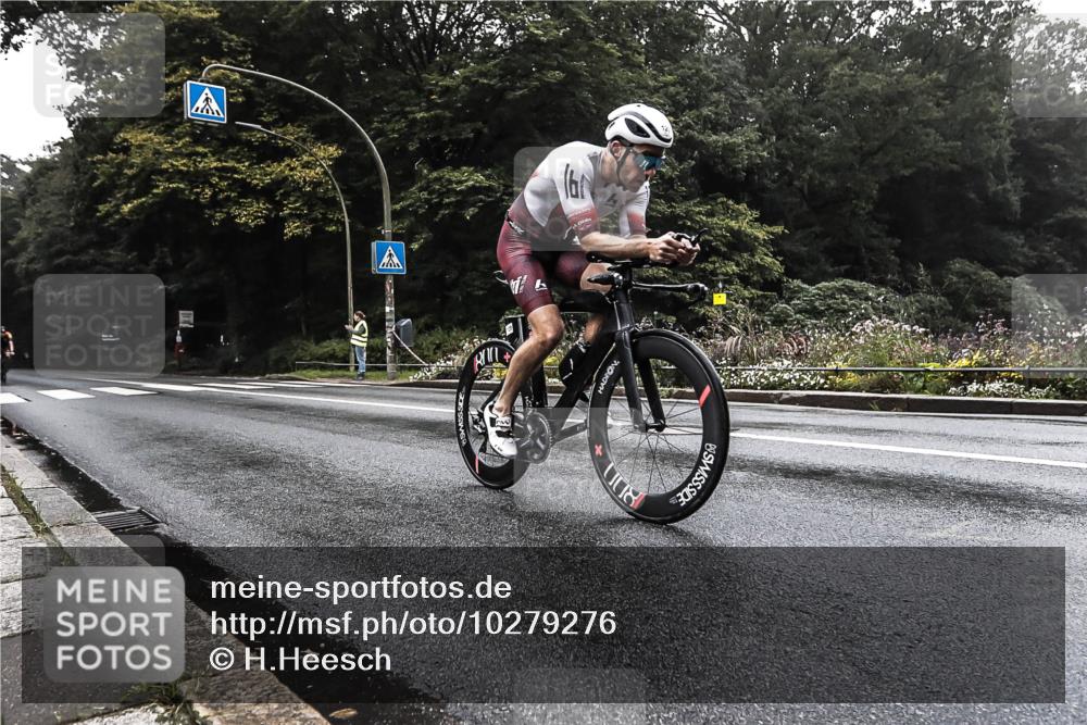 13.09.2026 - Stadtparktriathlon H.Heesch http://msf.ph/oto/10279276 13.09.2026 08:59:01 Radfahren 129, 131, 138 meine-sportfotos.de