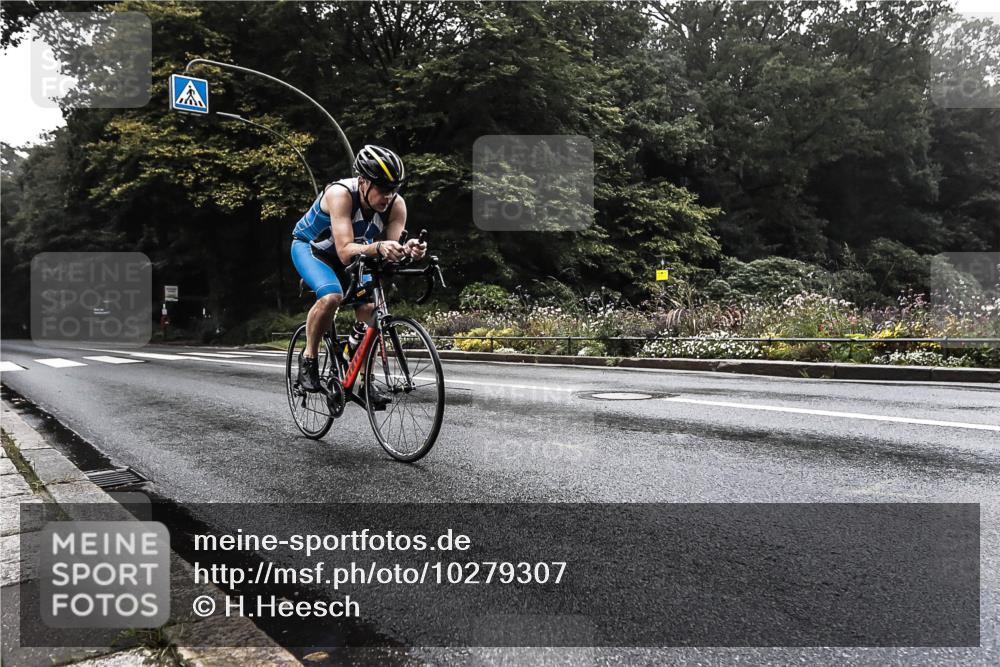 13.09.2026 - Stadtparktriathlon H.Heesch http://msf.ph/oto/10279307 13.09.2026 08:59:18 Radfahren 76, 92, 114 meine-sportfotos.de