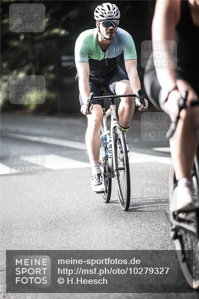 13.09.2026 - Stadtparktriathlon H.Heesch http://msf.ph/oto/10279327 13.09.2026 10:45:20 Radfahren 398, 434, 439, 449, 459, 490, 505, 519 meine-sportfotos.de
