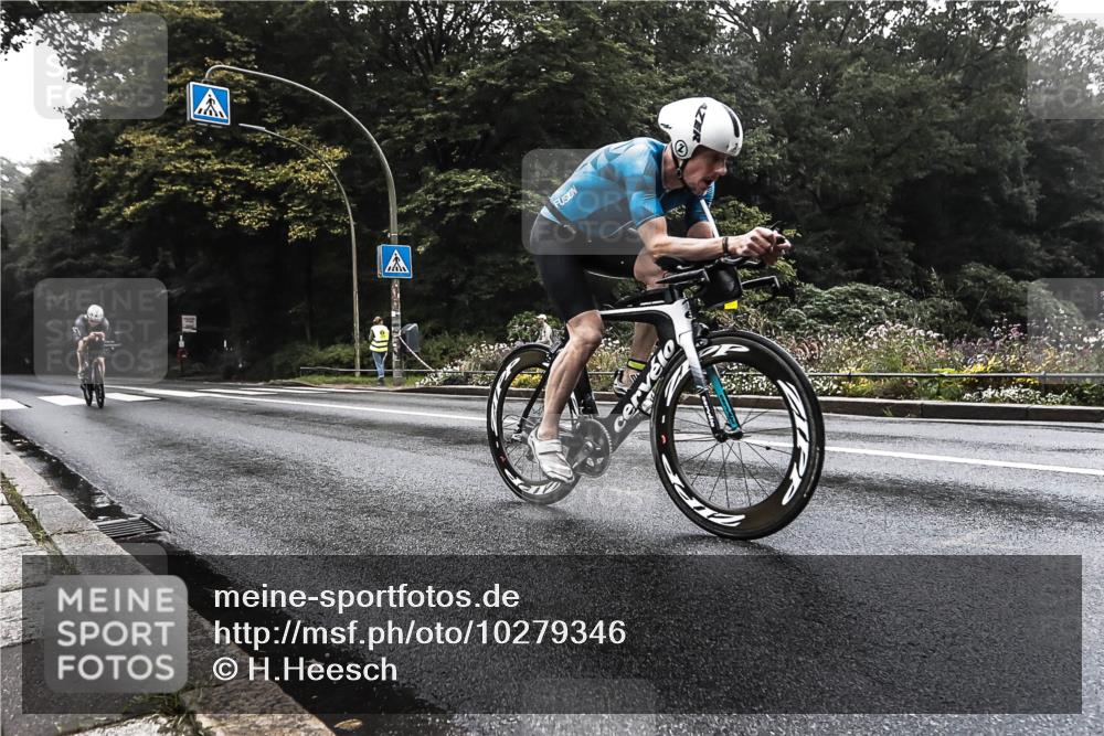 13.09.2026 - Stadtparktriathlon H.Heesch http://msf.ph/oto/10279346 13.09.2026 08:59:43 Radfahren 2, 63, 110 meine-sportfotos.de