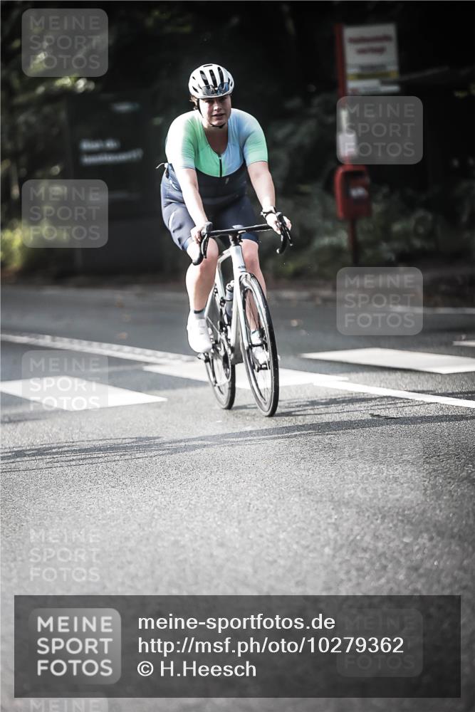 13.09.2026 - Stadtparktriathlon H.Heesch http://msf.ph/oto/10279362 13.09.2026 10:45:23 Radfahren 346, 398, 434, 439, 449, 490, 497, 505, 519 meine-sportfotos.de