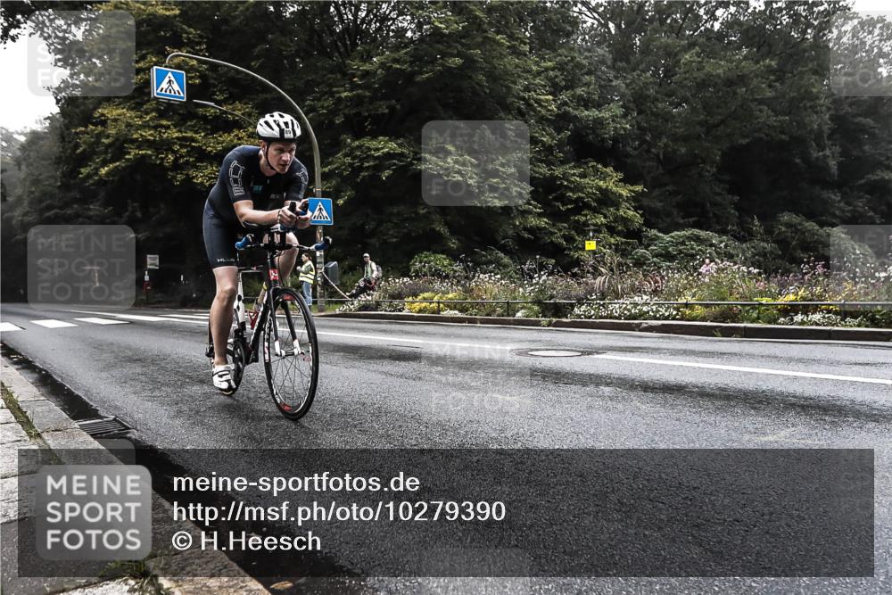 13.09.2026 - Stadtparktriathlon H.Heesch http://msf.ph/oto/10279390 13.09.2026 09:00:08 Radfahren 43, 50, 89, 102 meine-sportfotos.de