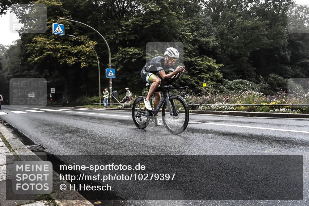13.09.2026 - Stadtparktriathlon H.Heesch http://msf.ph/oto/10279397 13.09.2026 09:00:17 Radfahren 82, 105, 106 meine-sportfotos.de