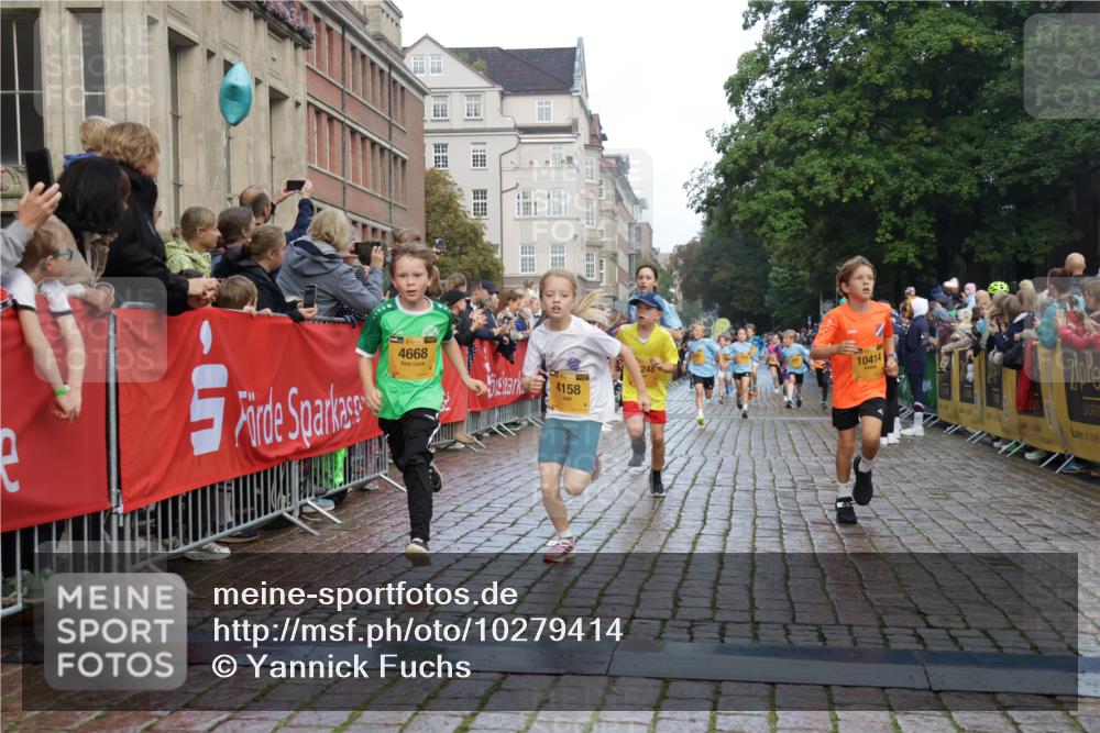 13.09.2026 - Kiel Lauf Yannick Fuchs http://msf.ph/oto/10279414 13.09.2026 08:52:28 Ziel 1647, 1809, 3782, 5075, 6517, 7881, 9381, 10396, 2015, 3178, 3392, 3538, 3557, 3871, 5810, 6205, 6372, 6937, 7034, 7171, 8477, 8736, 10102, 10826, 11608, 11752, 1799, 2613, 4158, 4668, 5121, 5334, 7894, 8745, 10414, 10779, 11248, 12454, 12460, 1572, 2020, 5169, 6205, 7171, 8543, 8700, 12102 meine-sportfotos.de