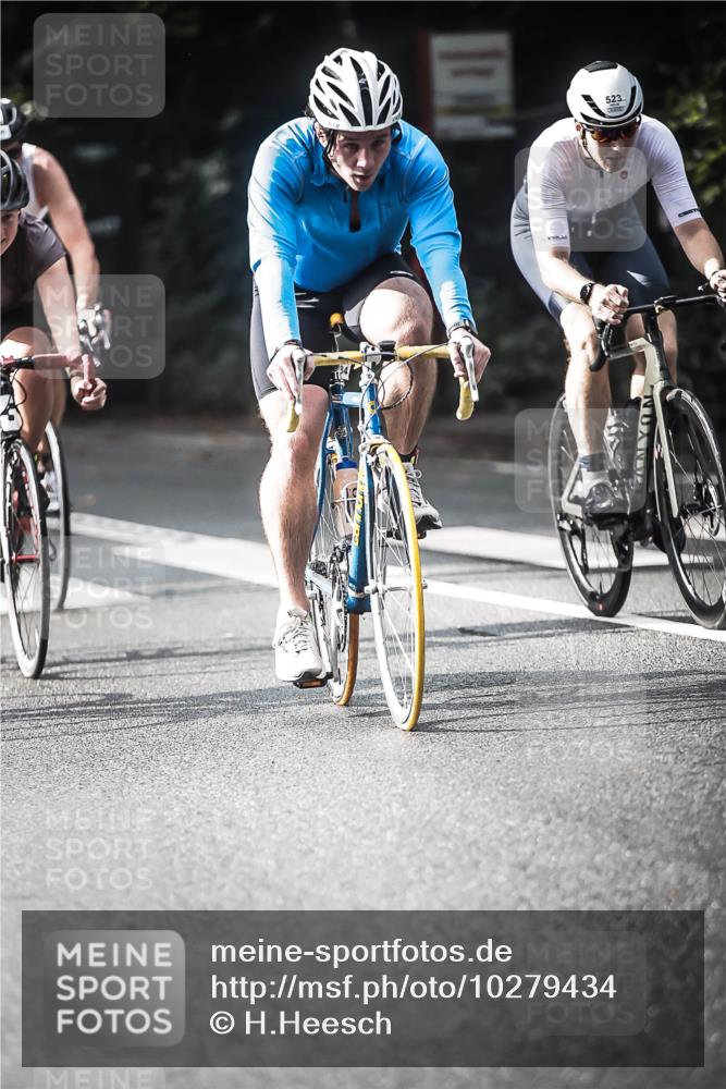 13.09.2026 - Stadtparktriathlon H.Heesch http://msf.ph/oto/10279434 13.09.2026 10:45:32 Radfahren 346, 370, 385, 419, 433, 452, 460, 484, 497, 504, 523, 553, 564 meine-sportfotos.de