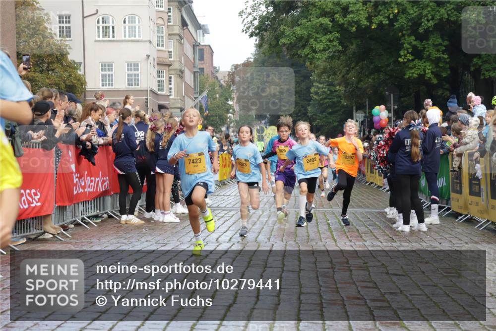 13.09.2026 - Kiel Lauf Yannick Fuchs http://msf.ph/oto/10279441 13.09.2026 08:52:30 Ziel 1647, 1809, 3782, 5075, 6517, 7881, 9381, 10396, 10779, 2015, 3178, 3392, 3538, 3557, 3871, 5810, 6205, 6372, 6937, 7034, 8477, 8736, 10102, 10826, 11608, 11752, 1799, 2402, 2609, 2613, 4158, 4668, 5121, 5334, 5405, 6283, 7025, 7423, 7894, 8745, 10414, 11248, 12397, 12454, 12460, 2020, 6205, 7171, 8543, 8700, 12102 meine-sportfotos.de