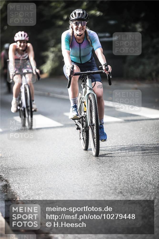 13.09.2026 - Stadtparktriathlon H.Heesch http://msf.ph/oto/10279448 13.09.2026 10:45:34 Radfahren 370, 385, 419, 427, 433, 452, 460, 484, 494, 497, 504, 523, 553, 564 meine-sportfotos.de