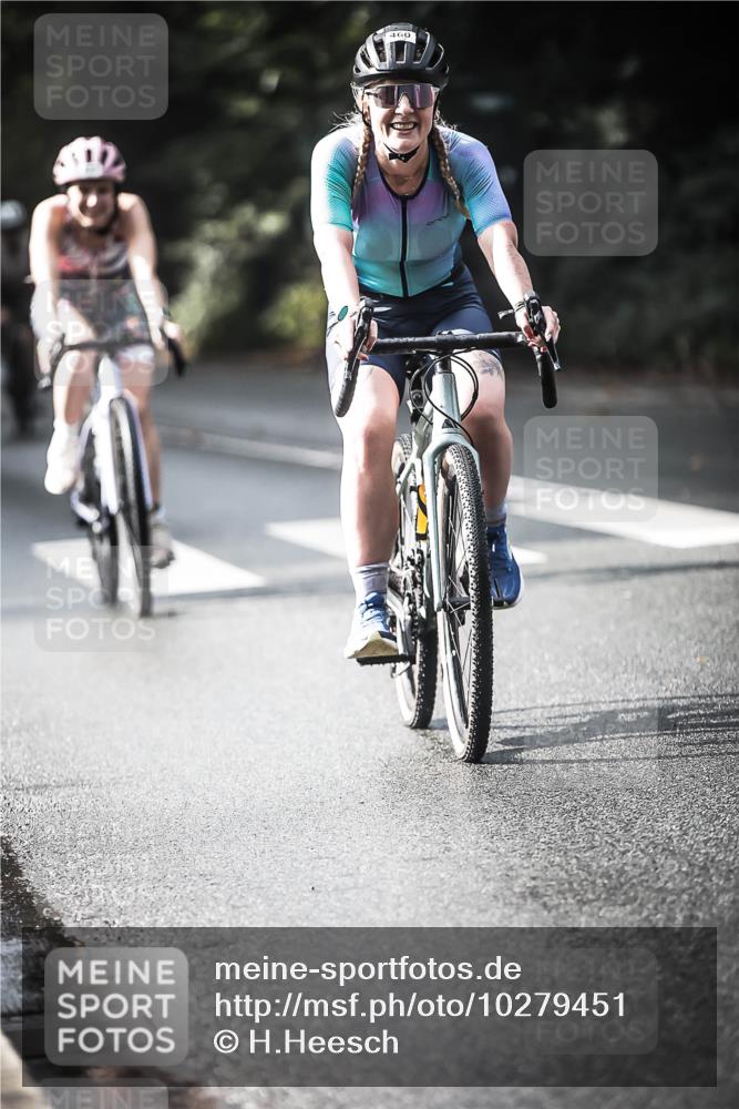 13.09.2026 - Stadtparktriathlon H.Heesch http://msf.ph/oto/10279451 13.09.2026 10:45:34 Radfahren 370, 385, 419, 427, 433, 452, 460, 484, 494, 497, 504, 523, 553, 564 meine-sportfotos.de