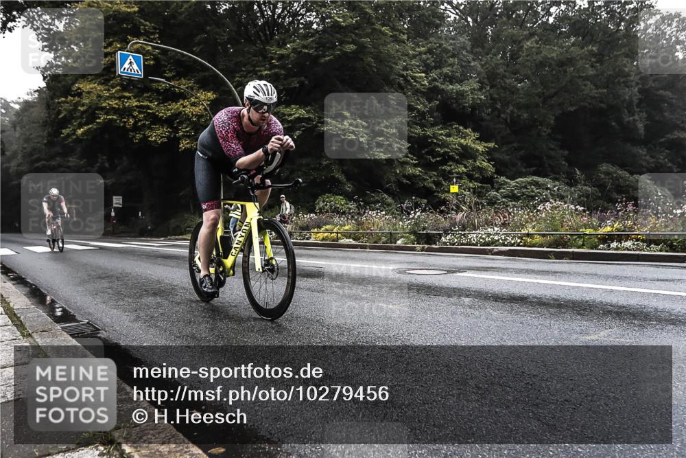 13.09.2026 - Stadtparktriathlon H.Heesch http://msf.ph/oto/10279456 13.09.2026 09:00:32 Radfahren 18, 33, 34, 41, 52, 83, 97, 125, 142, 143 meine-sportfotos.de