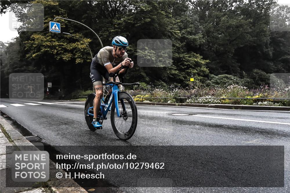 13.09.2026 - Stadtparktriathlon H.Heesch http://msf.ph/oto/10279462 13.09.2026 09:00:36 Radfahren 52, 61, 143 meine-sportfotos.de