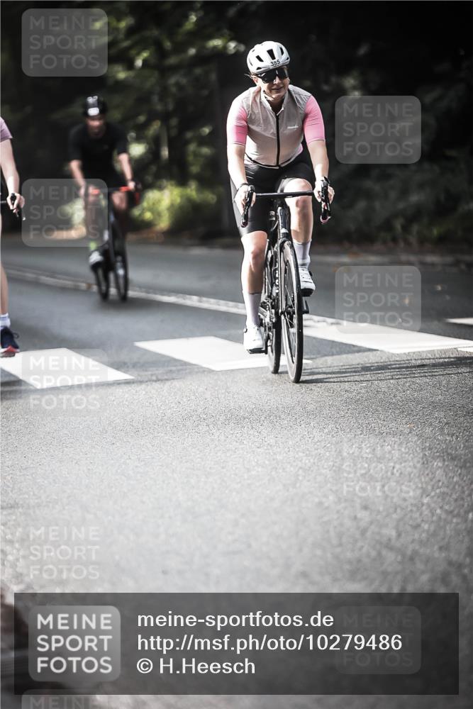 13.09.2026 - Stadtparktriathlon H.Heesch http://msf.ph/oto/10279486 13.09.2026 10:45:37 Radfahren 248, 385, 414, 419, 427, 433, 452, 460, 484, 494, 504, 523, 553 meine-sportfotos.de