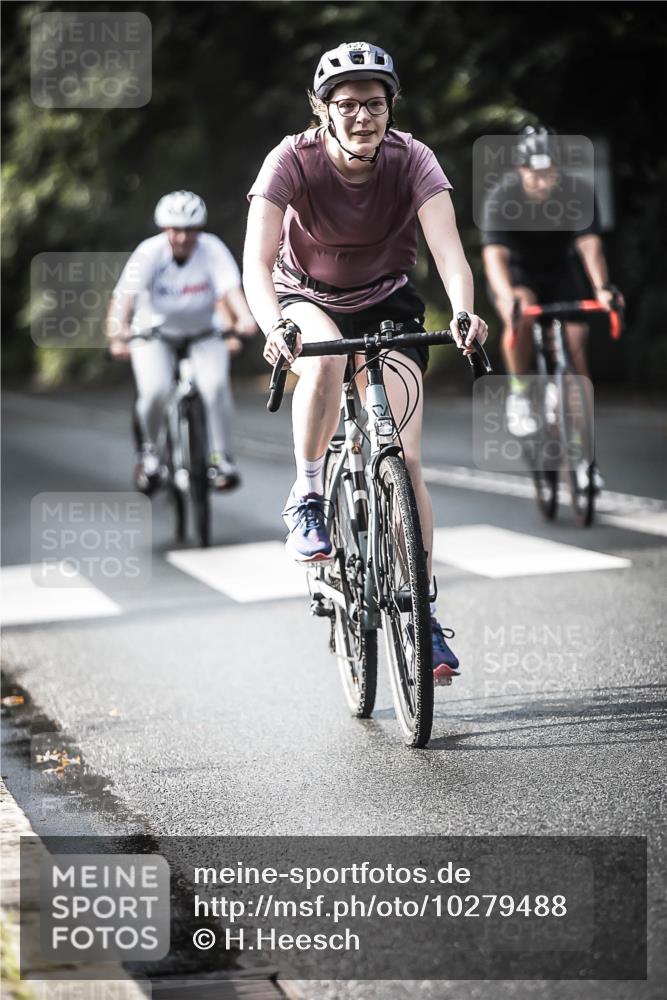 13.09.2026 - Stadtparktriathlon H.Heesch http://msf.ph/oto/10279488 13.09.2026 10:45:39 Radfahren 248, 385, 414, 419, 427, 433, 452, 460, 494, 504, 563 meine-sportfotos.de