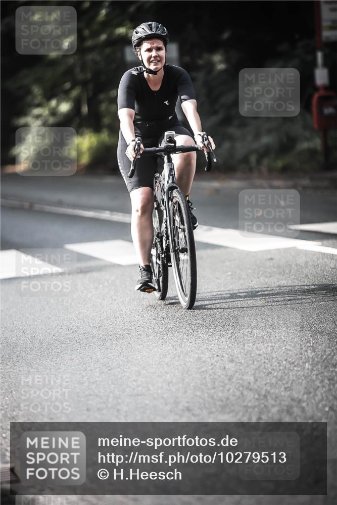13.09.2026 - Stadtparktriathlon H.Heesch http://msf.ph/oto/10279513 13.09.2026 10:45:42 Radfahren 248, 385, 414, 427, 494, 543, 550, 563 meine-sportfotos.de