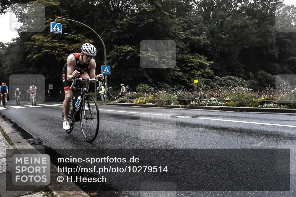 13.09.2026 - Stadtparktriathlon H.Heesch http://msf.ph/oto/10279514 13.09.2026 09:01:19 Radfahren 10, 20, 75, 101, 104, 117, 128 meine-sportfotos.de