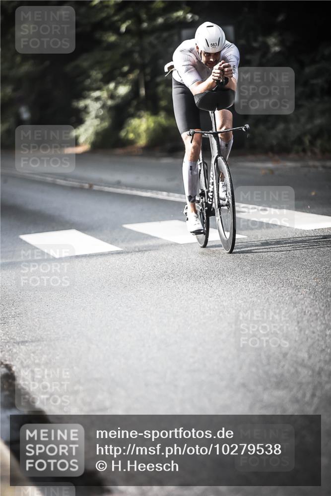 13.09.2026 - Stadtparktriathlon H.Heesch http://msf.ph/oto/10279538 13.09.2026 10:45:44 Radfahren 248, 385, 406, 414, 427, 494, 543, 550, 563 meine-sportfotos.de