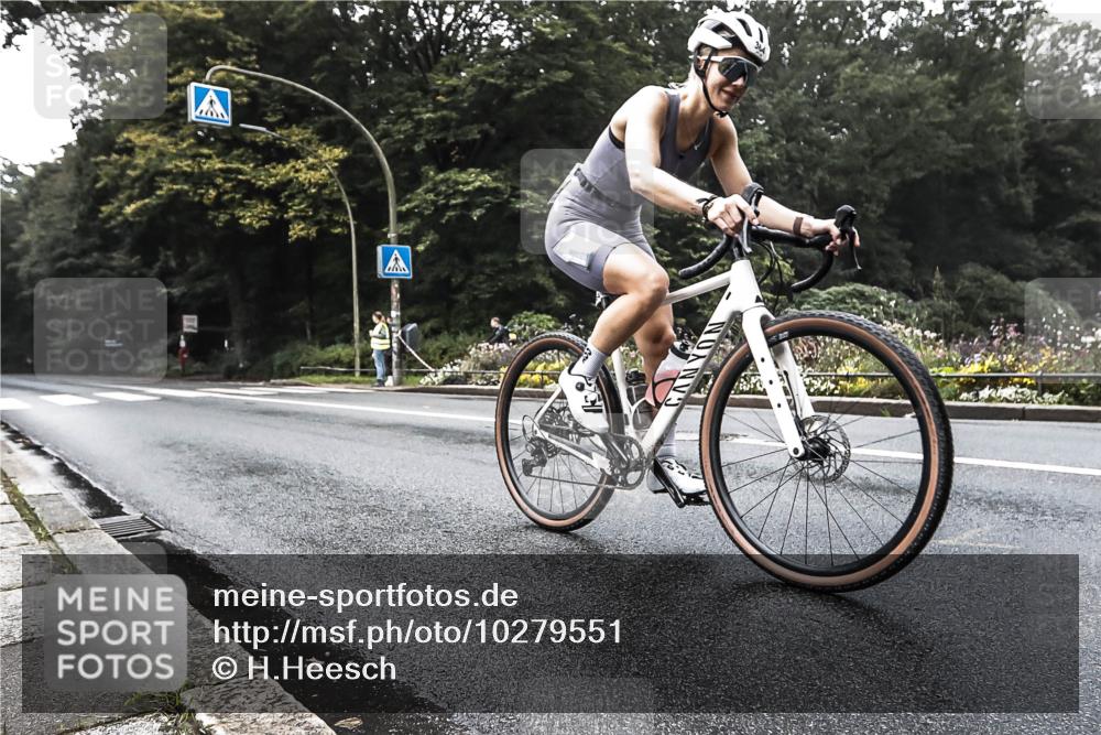 13.09.2026 - Stadtparktriathlon H.Heesch http://msf.ph/oto/10279551 13.09.2026 10:26:17 Radfahren 364 meine-sportfotos.de