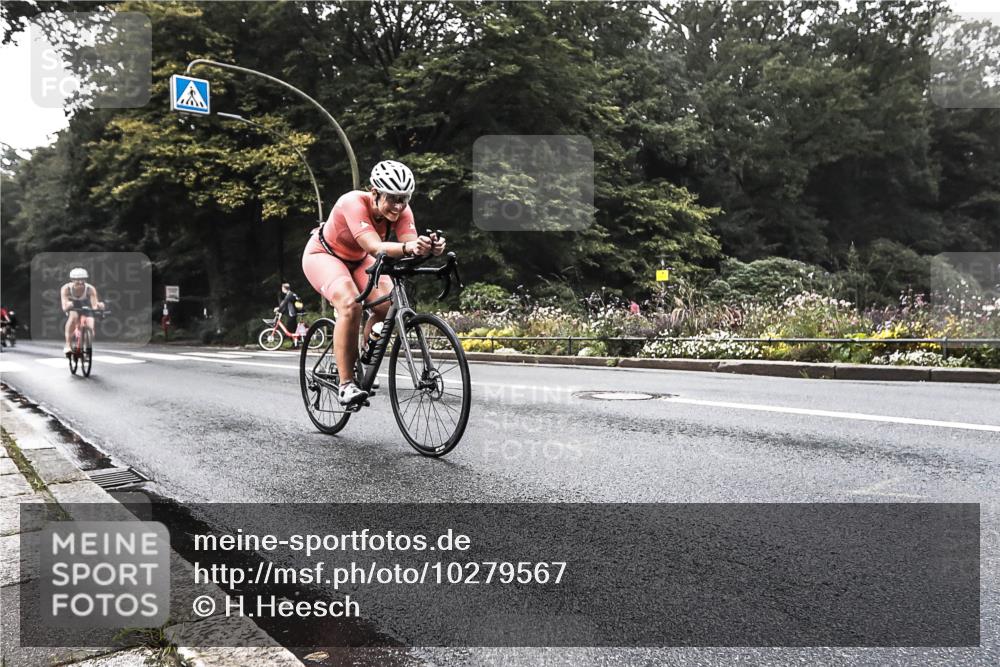 13.09.2026 - Stadtparktriathlon H.Heesch http://msf.ph/oto/10279567 13.09.2026 10:26:35 Radfahren 330, 351, 444, 447 meine-sportfotos.de