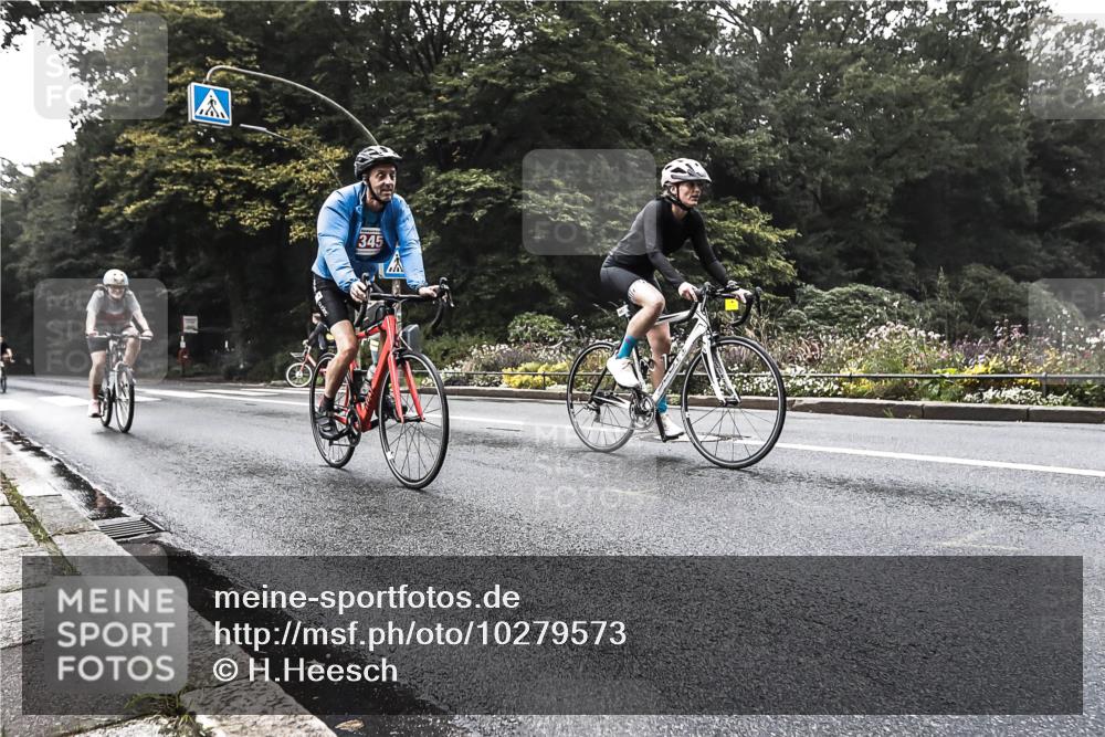 13.09.2026 - Stadtparktriathlon H.Heesch http://msf.ph/oto/10279573 13.09.2026 10:26:40 Radfahren 221, 251, 269, 292, 345, 463 meine-sportfotos.de