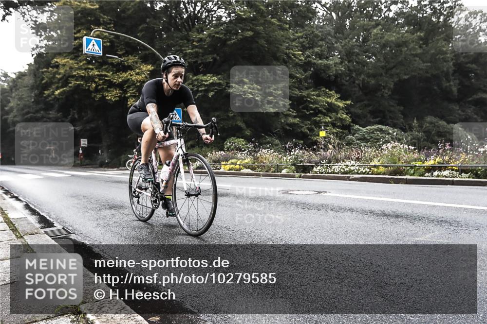 13.09.2026 - Stadtparktriathlon H.Heesch http://msf.ph/oto/10279585 13.09.2026 10:26:42 Radfahren 221, 225, 251, 269, 292, 345, 463 meine-sportfotos.de