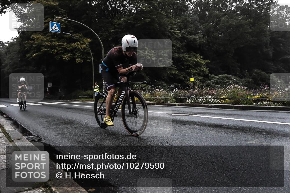 13.09.2026 - Stadtparktriathlon H.Heesch http://msf.ph/oto/10279590 13.09.2026 09:02:43 Radfahren 19, 54, 57 meine-sportfotos.de