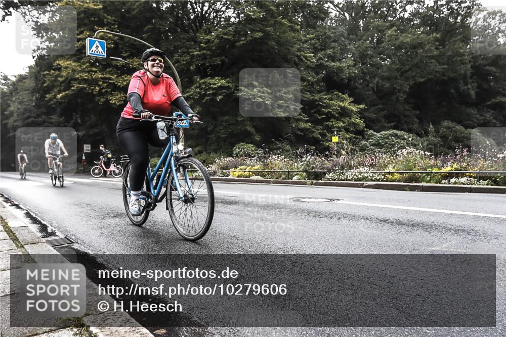 13.09.2026 - Stadtparktriathlon H.Heesch http://msf.ph/oto/10279606 13.09.2026 10:26:59 Radfahren 278, 337, 451, 465 meine-sportfotos.de