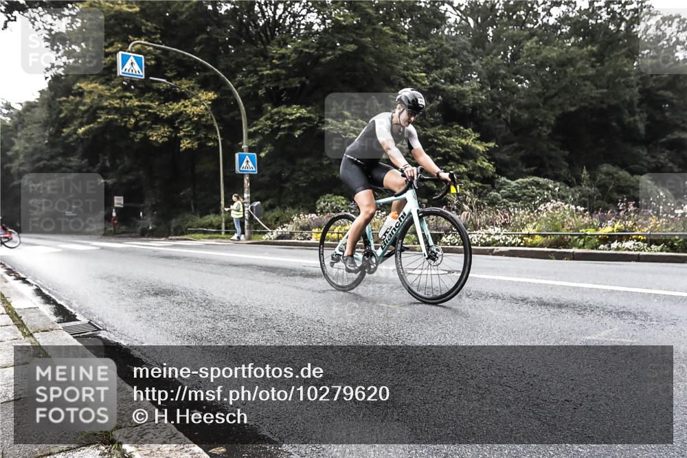 13.09.2026 - Stadtparktriathlon H.Heesch http://msf.ph/oto/10279620 13.09.2026 10:27:01 Radfahren 278, 337, 465 meine-sportfotos.de