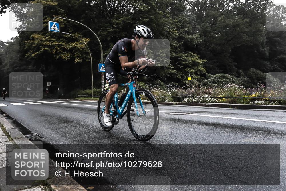 13.09.2026 - Stadtparktriathlon H.Heesch http://msf.ph/oto/10279628 13.09.2026 09:04:11 Radfahren 62, 98, 103 meine-sportfotos.de