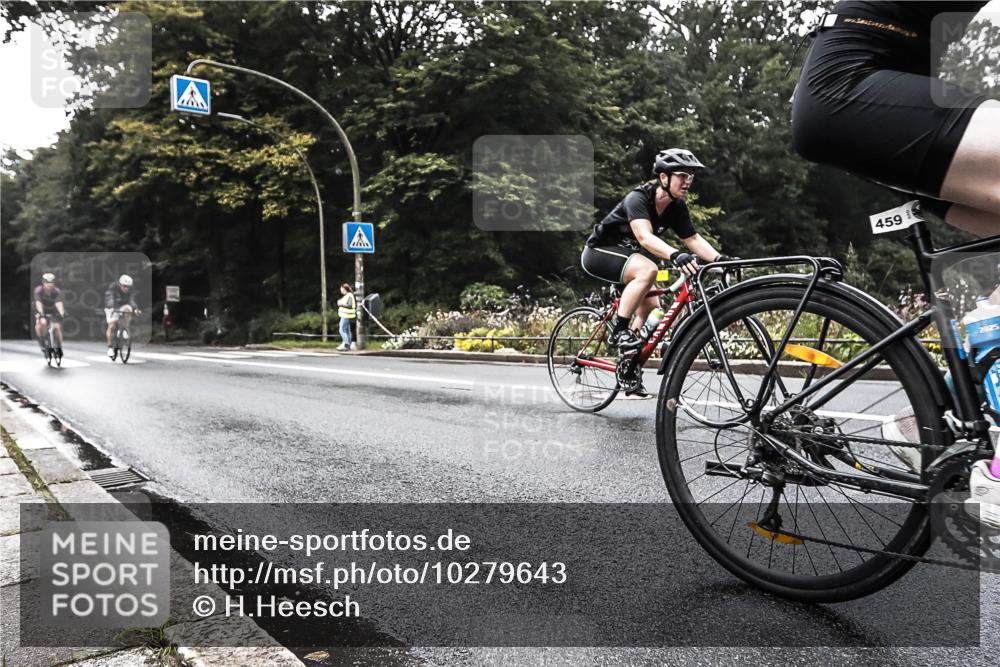 13.09.2026 - Stadtparktriathlon H.Heesch http://msf.ph/oto/10279643 13.09.2026 10:27:12 Radfahren 243, 305, 309, 394, 405, 459 meine-sportfotos.de