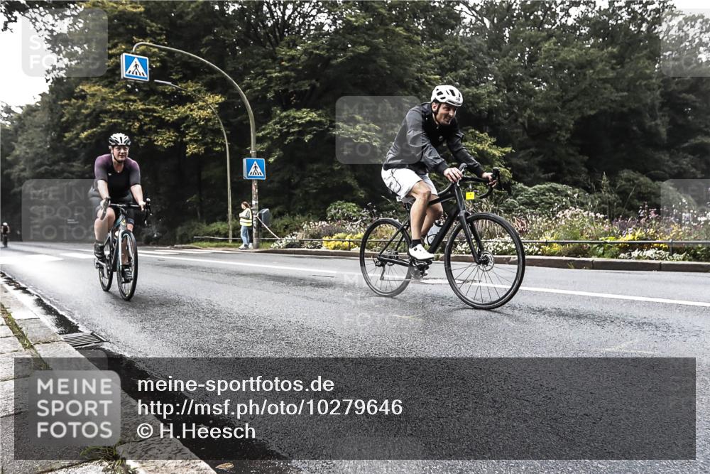 13.09.2026 - Stadtparktriathlon H.Heesch http://msf.ph/oto/10279646 13.09.2026 10:27:14 Radfahren 305, 309, 394, 459 meine-sportfotos.de