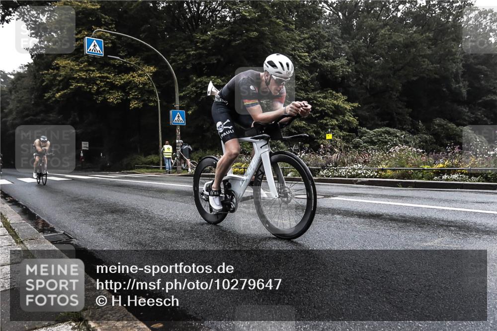 13.09.2026 - Stadtparktriathlon H.Heesch http://msf.ph/oto/10279647 13.09.2026 09:04:36 Radfahren 15, 22, 145 meine-sportfotos.de