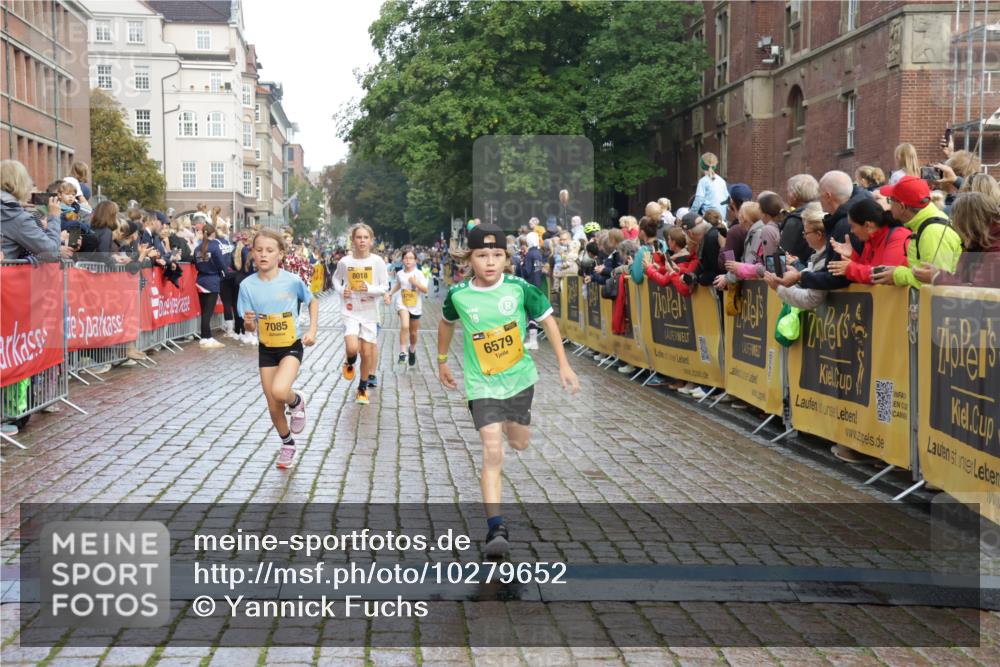 13.09.2026 - Kiel Lauf Yannick Fuchs http://msf.ph/oto/10279652 13.09.2026 08:52:46 Ziel 1799, 2402, 2609, 2613, 4158, 4668, 5121, 5334, 5405, 6210, 6283, 7025, 7423, 7894, 8745, 10414, 11248, 12397, 12454, 12460, 1647, 1809, 3782, 3871, 5075, 6517, 6937, 7034, 7881, 9381, 10102, 10396, 10779, 11752, 12460, 237, 1263, 4756, 5147, 5149, 5373, 6579, 7085, 7611, 8018, 8510, 10024, 10627, 10991, 11706, 12488, 2015, 3178, 7034, 8477, 8736, 10826, 11608 meine-sportfotos.de