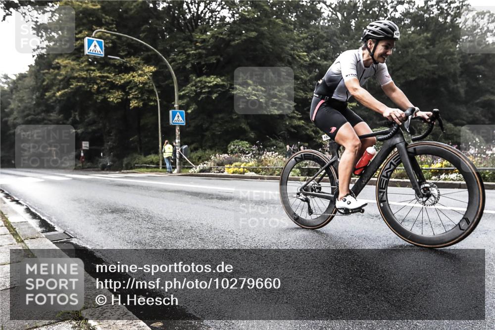 13.09.2026 - Stadtparktriathlon H.Heesch http://msf.ph/oto/10279660 13.09.2026 10:27:34 Radfahren 437 meine-sportfotos.de
