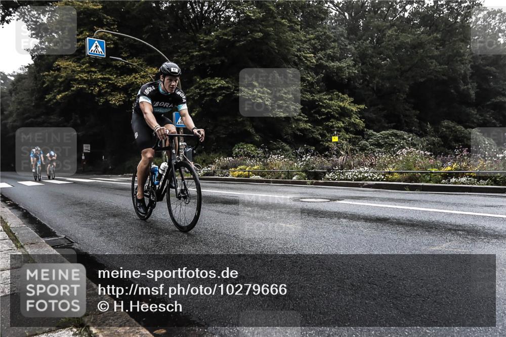 13.09.2026 - Stadtparktriathlon H.Heesch http://msf.ph/oto/10279666 13.09.2026 09:04:41 Radfahren 8, 22, 35, 67, 116, 152 meine-sportfotos.de