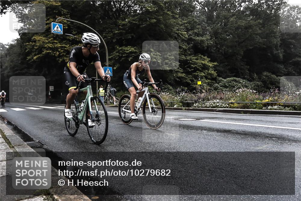 13.09.2026 - Stadtparktriathlon H.Heesch http://msf.ph/oto/10279682 13.09.2026 09:04:50 Radfahren 5, 12, 21, 86, 107, 148 meine-sportfotos.de